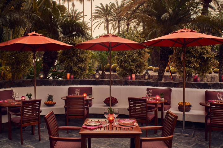 La Bodega serves only the freshest seafood and is among the top Maspalomas tapas restaurants