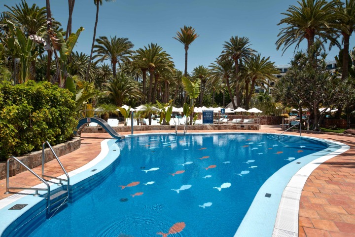 Hotels with waterslides in Gran Canaria make holidays fun for everyone
