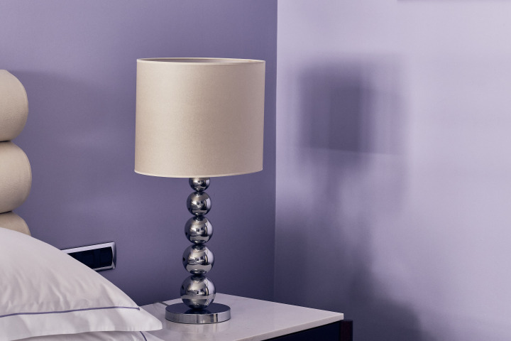 lamp violet room