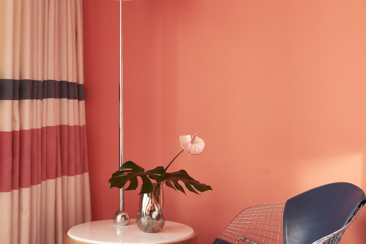 lamp coral room